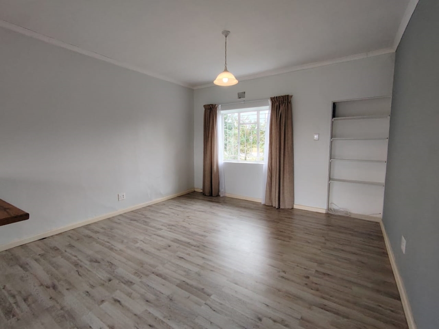 To Let 2 Bedroom Property for Rent in Hoekwil Western Cape